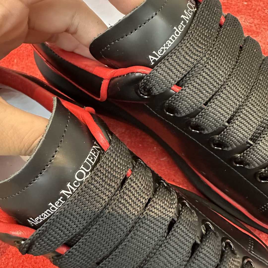 Alexander Mqueen Oversized Sneakers - 