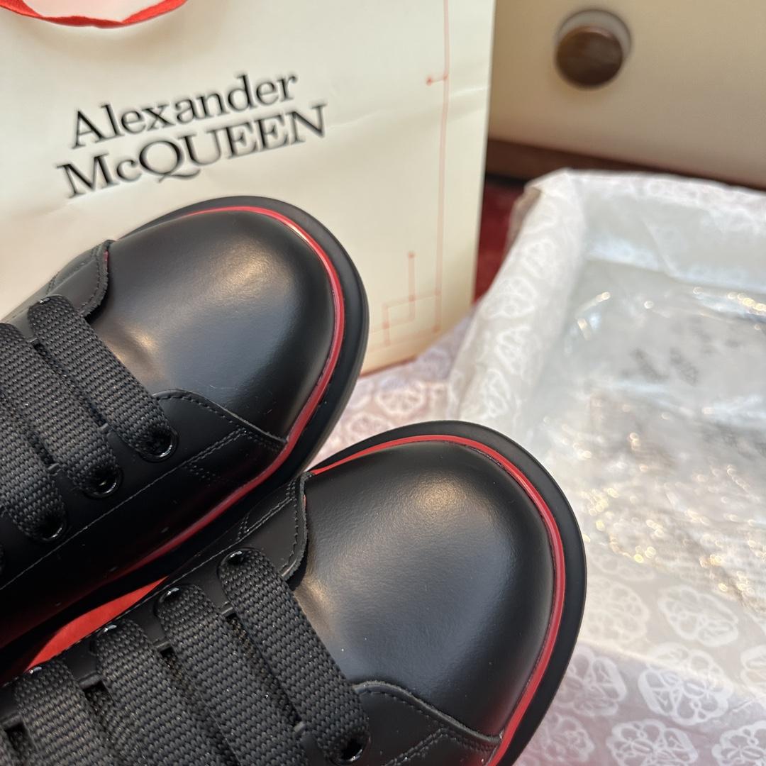 Alexander Mqueen Oversized Sneakers - 
