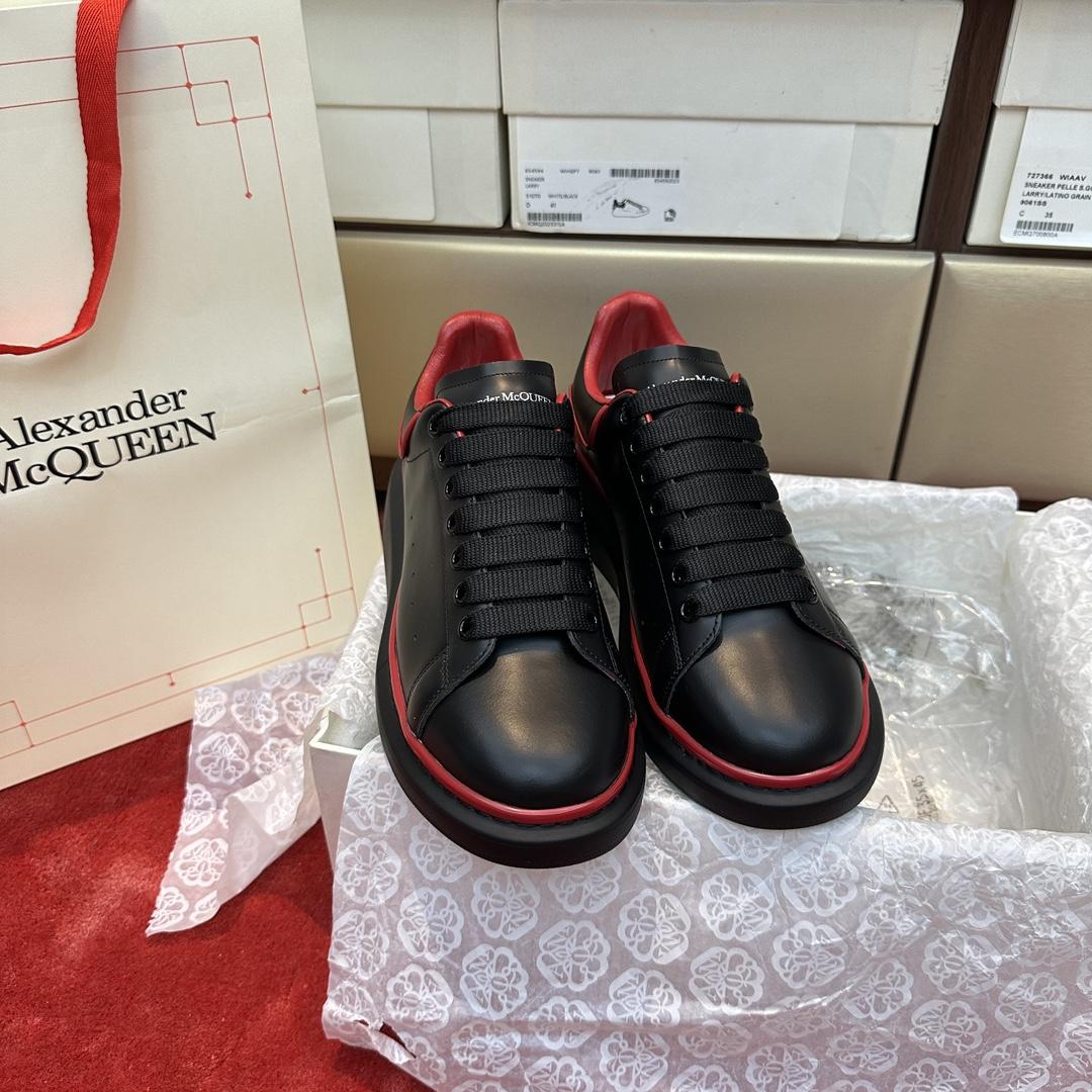 Alexander Mqueen Oversized Sneakers - 