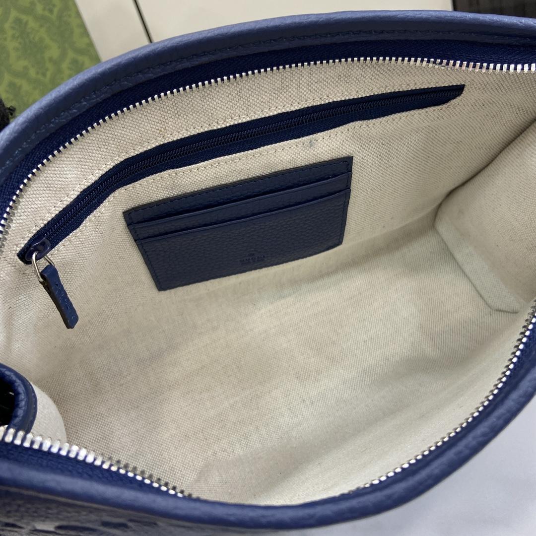 Gucci Jumbo GG Pouch (28.5x 18x 9cm) - 