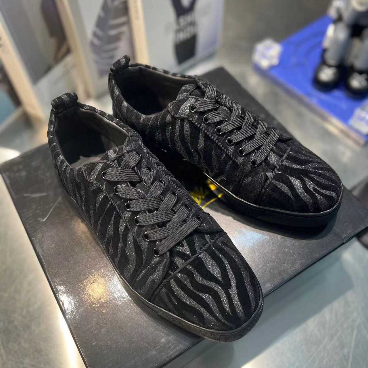 Christian Louboutin Louis Junior Velvet Sneaker In Black - 
