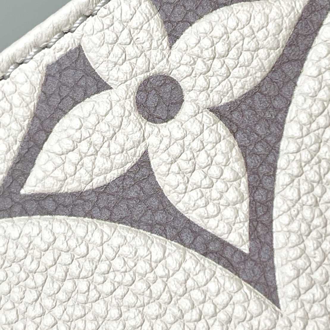 Louis Vuitton OnTheGo   M45654   25-19-11.5cm - 