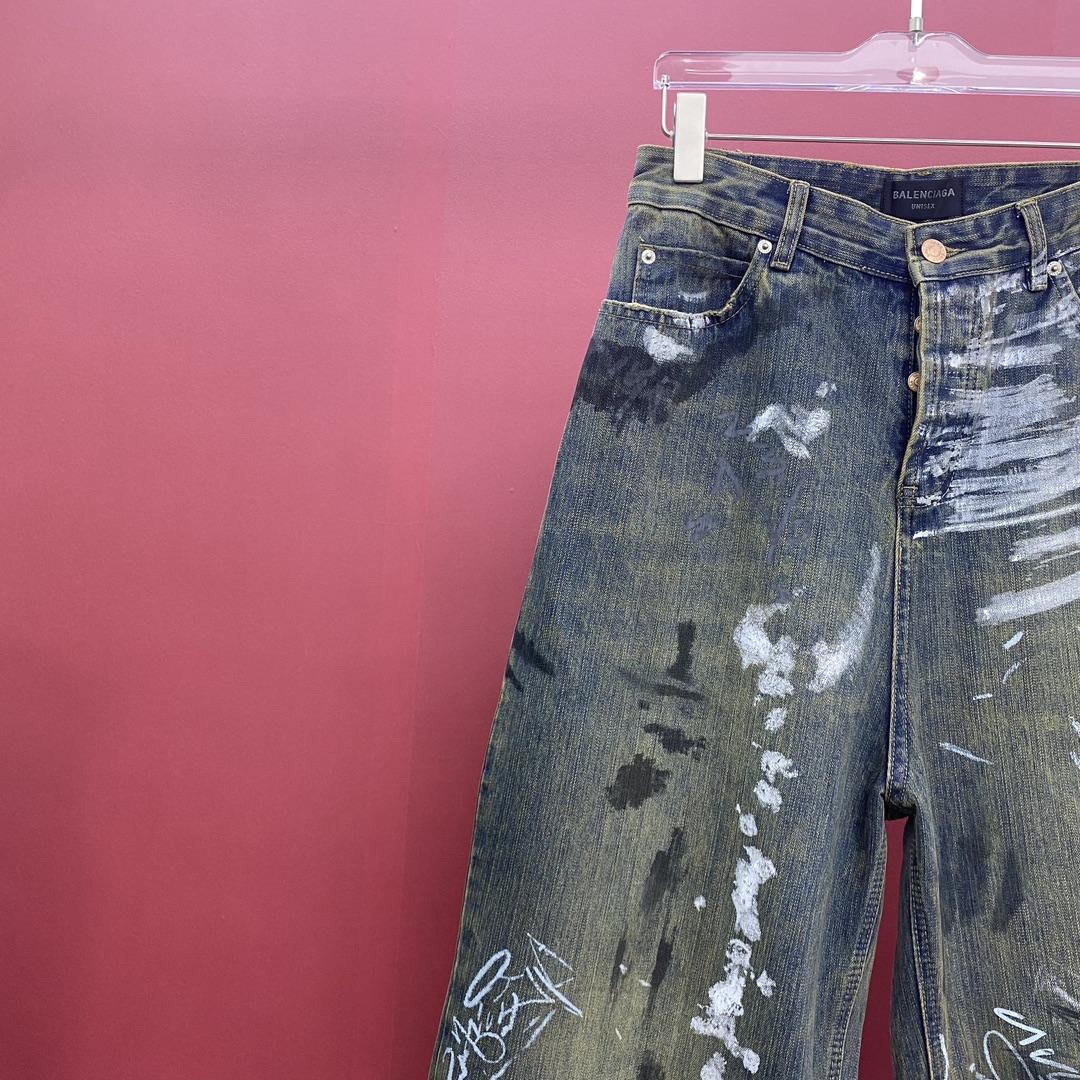 Balenciaga  Graffiti Baggy Jeans - 