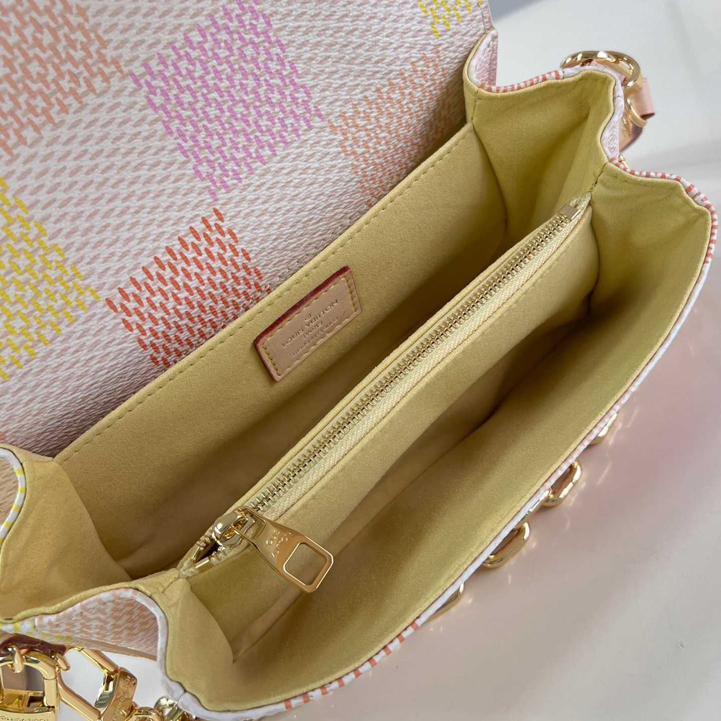Louis Vuitton Pochette Métis East West    N40749 - 