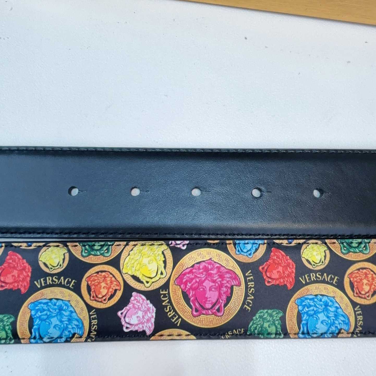 Versace Medusa Medallion Print Reversible Leather Belt   40mm - 