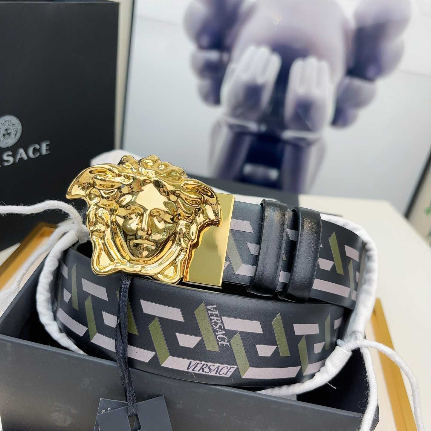 Versace Reversible Leather Belt    40mm - 