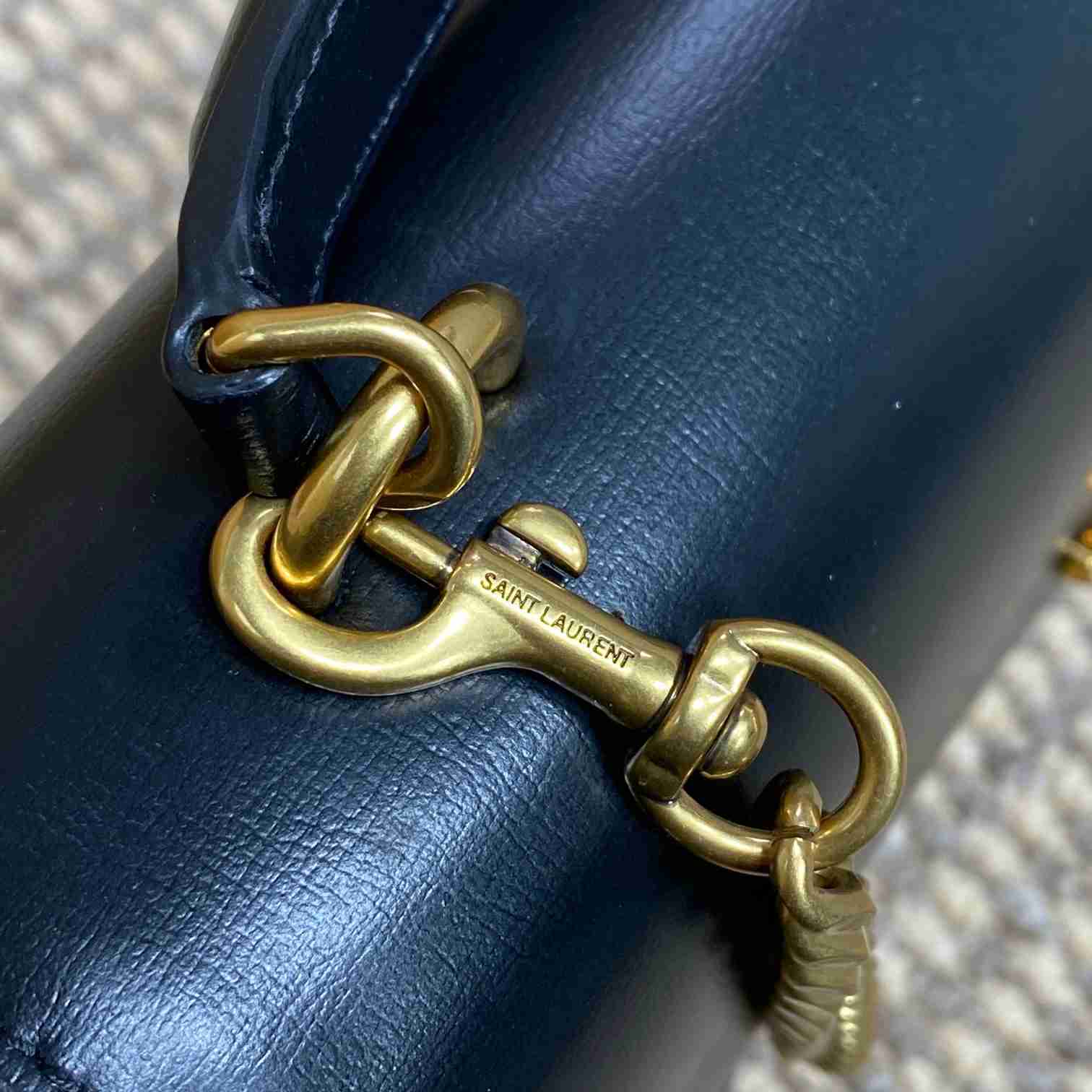 Saint Laurent Women Sunset Medium Leather Shoulder Bag （25*18*7cm） - 