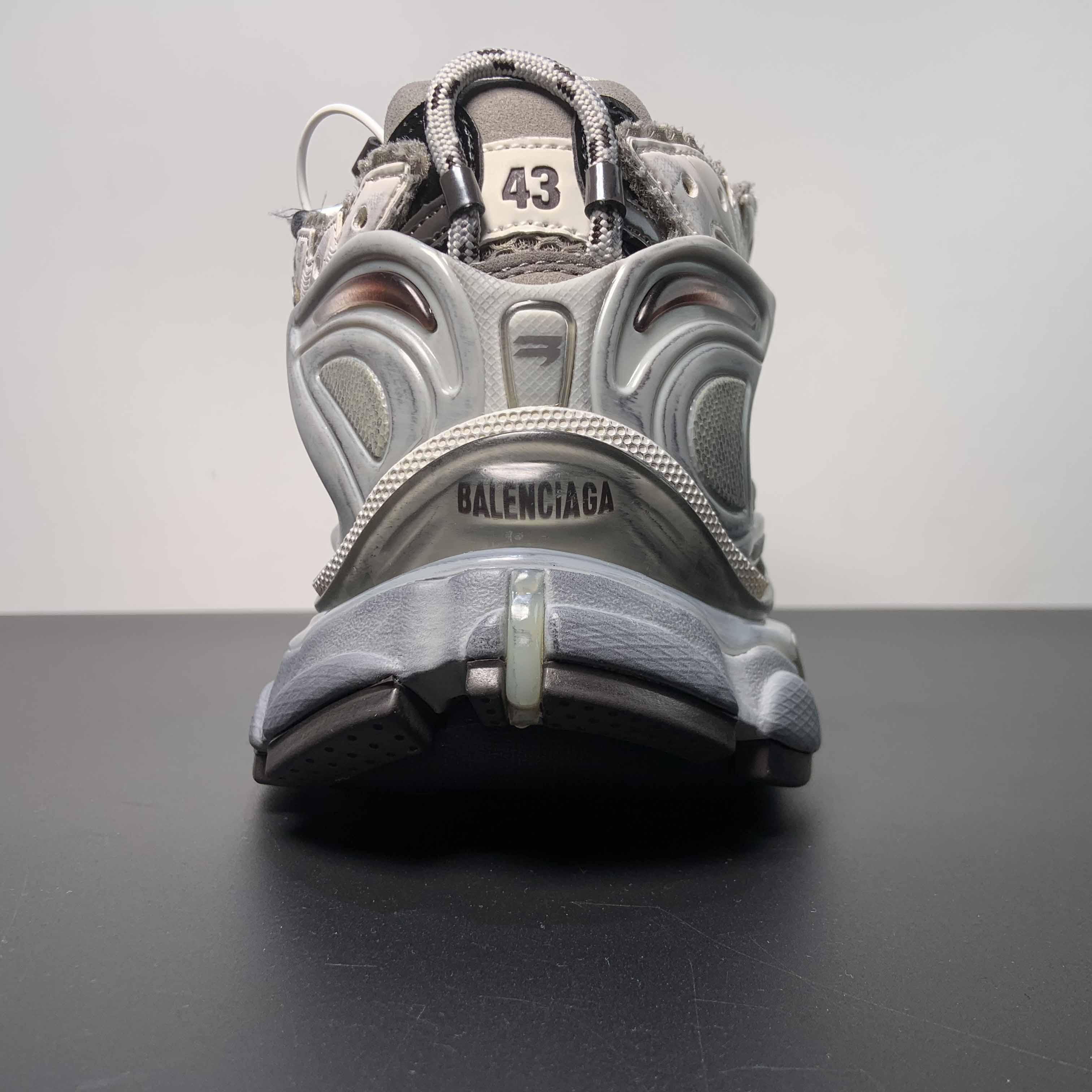 Balenciaga Runner Sneaker  - 