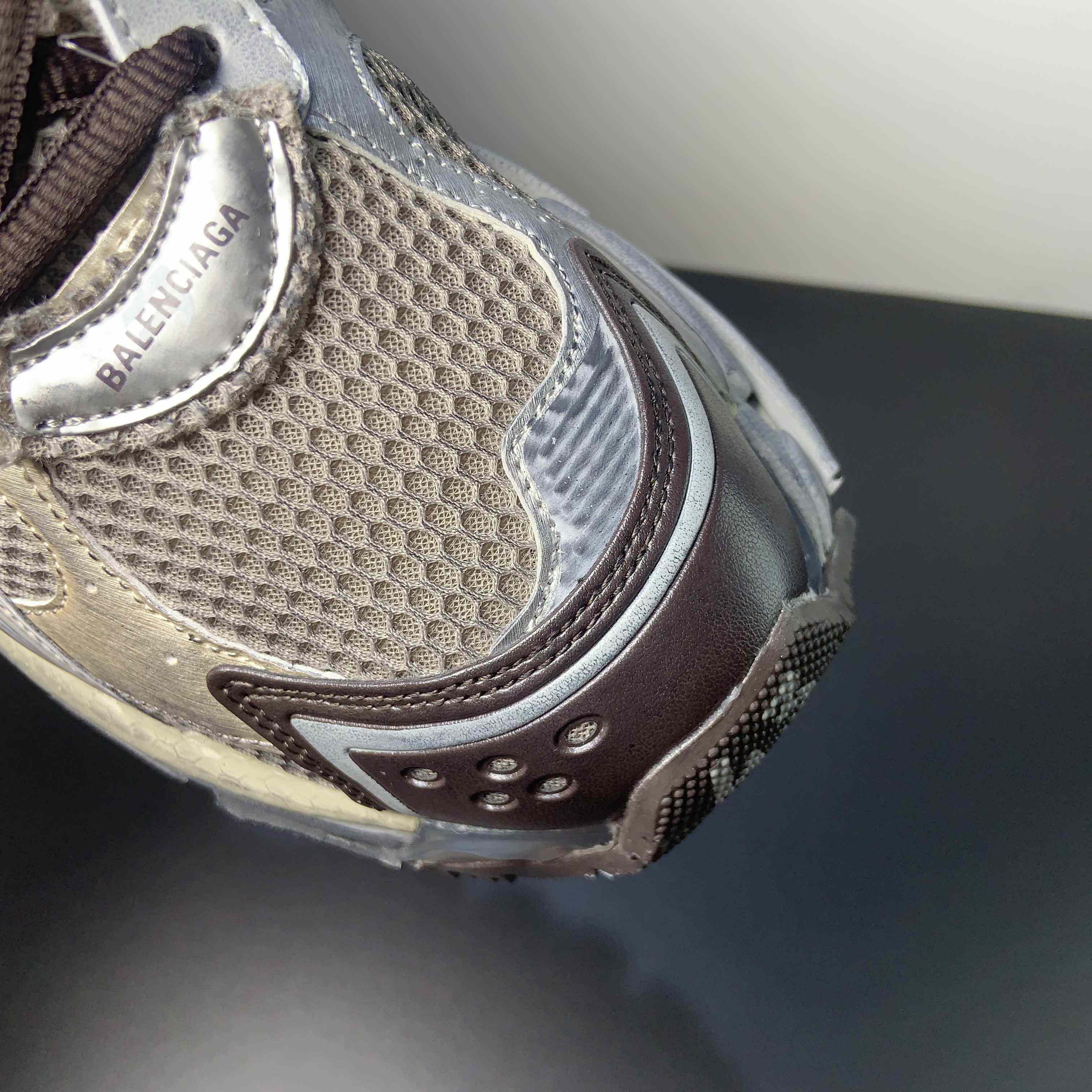 Balenciaga Runner Sneaker  - 