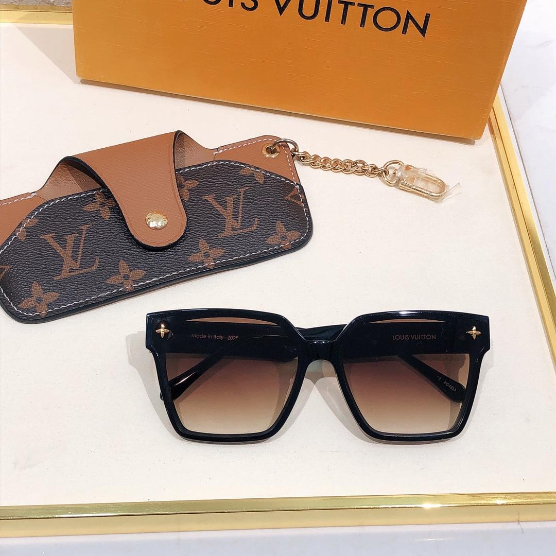 Louis Vuitton Sunglasses  Z0286 - 