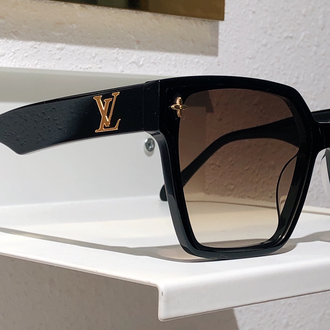Louis Vuitton Sunglasses  Z0286 - 