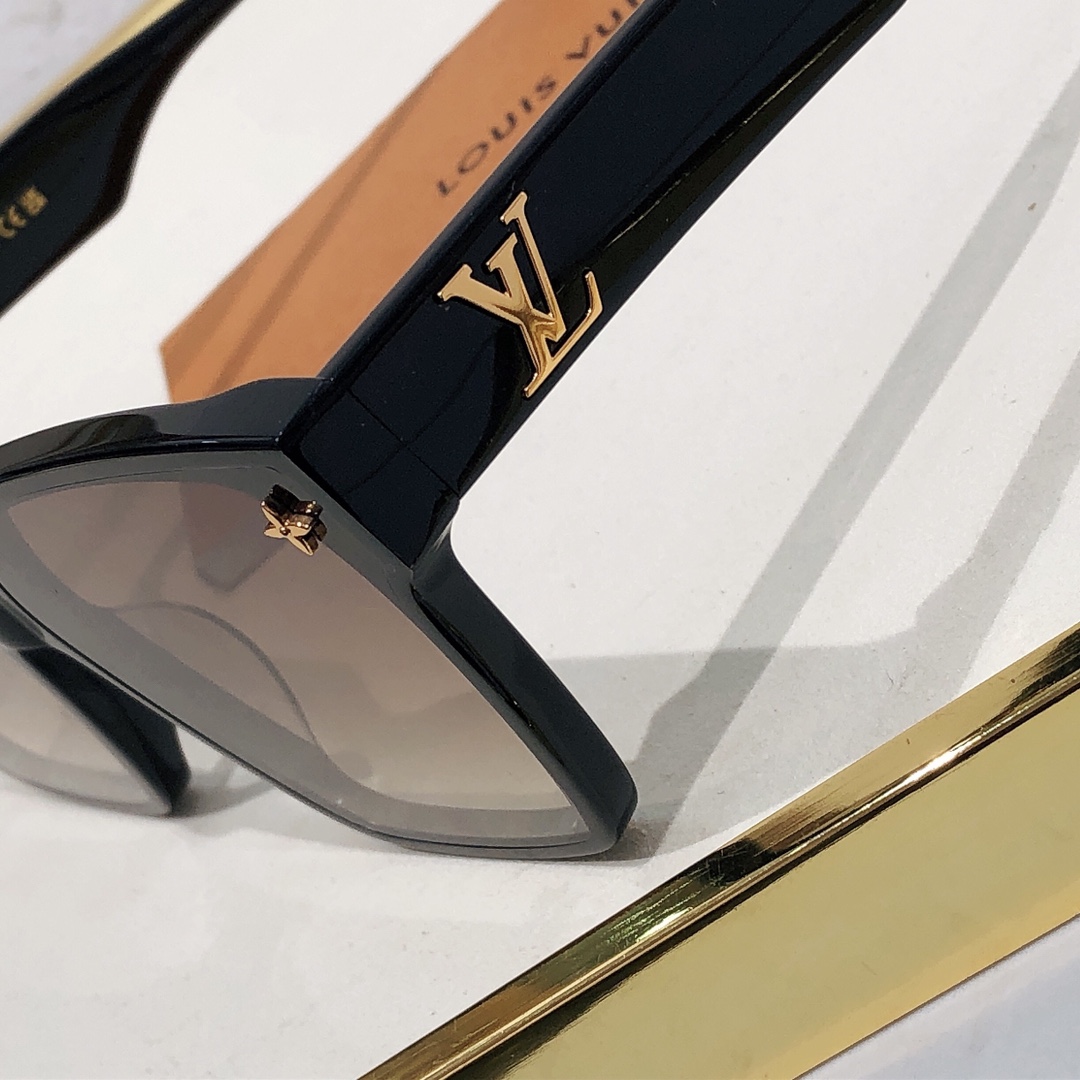 Louis Vuitton Sunglasses  Z0286 - 