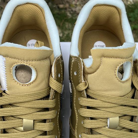 Off-White x Nike Air Force 1 Sneaker       AO4297-800 - 