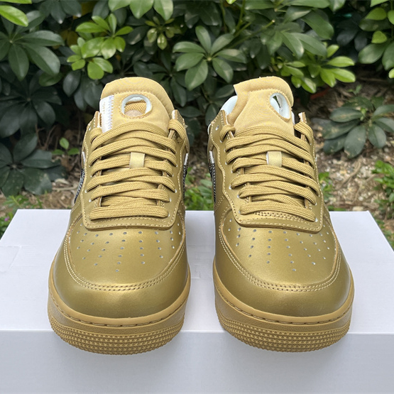 Off-White x Nike Air Force 1 Sneaker       AO4297-800 - 