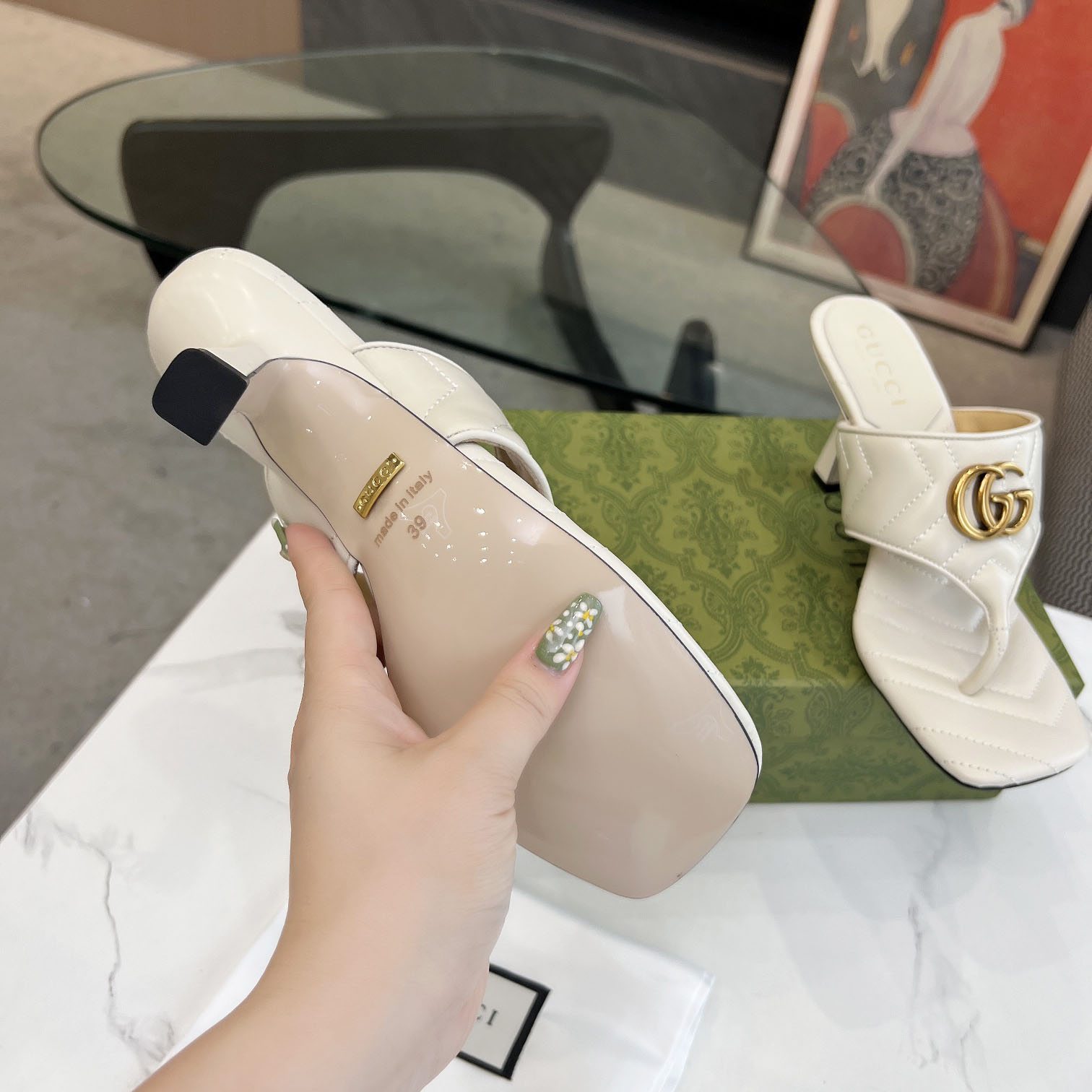 Gucci Women's Double G thong sandal - 