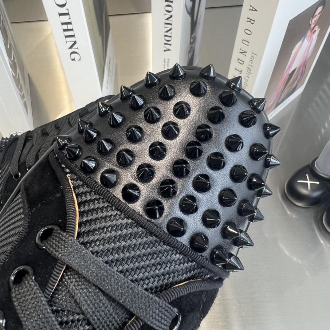 Christian Louboutin Sneakers - 
