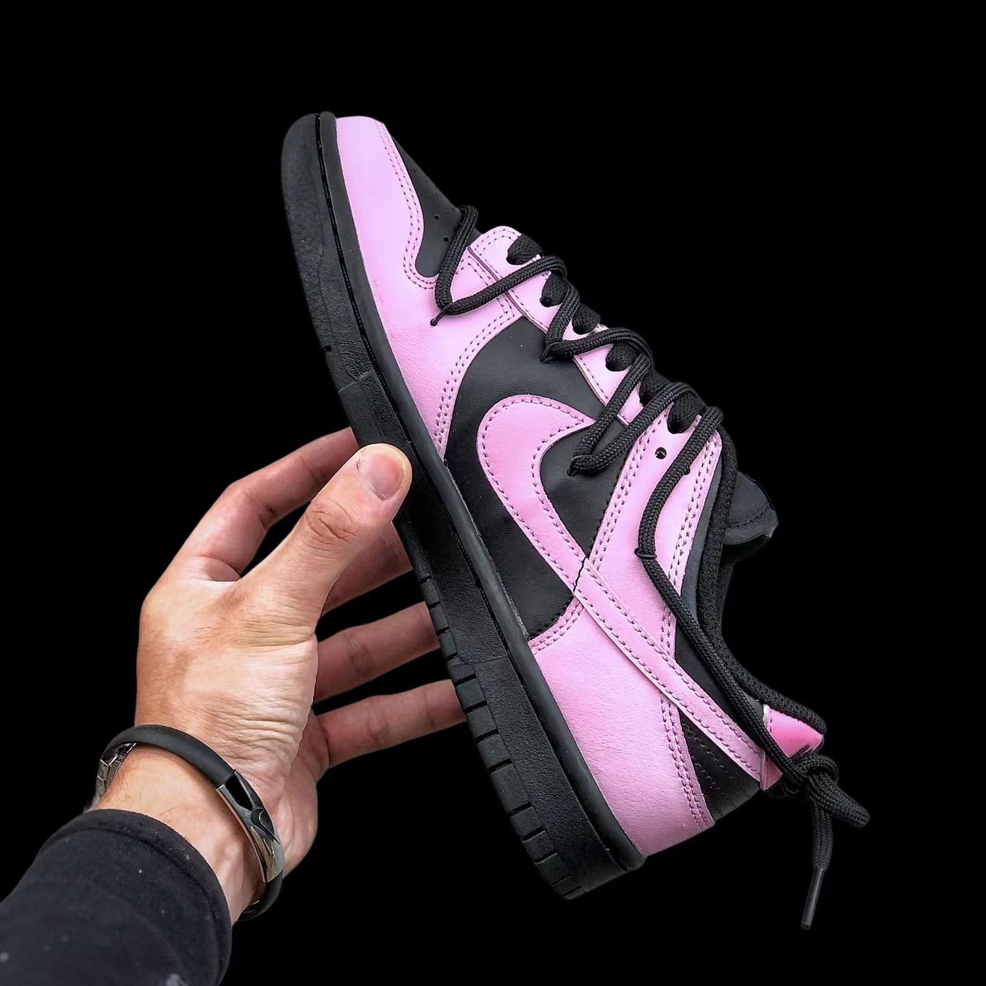 Nike SB Dunk Low Sneaker      - 
