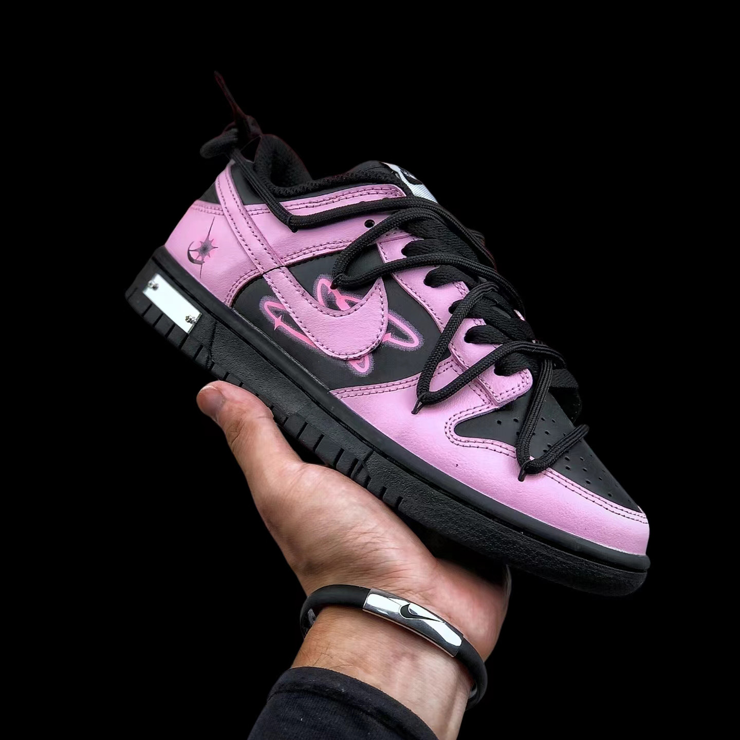 Nike SB Dunk Low Sneaker      - 