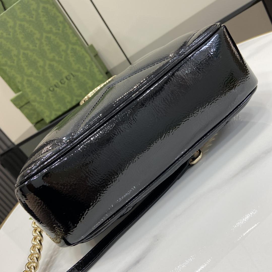 Gucci GG Marmont Small Shoulder Bag - 