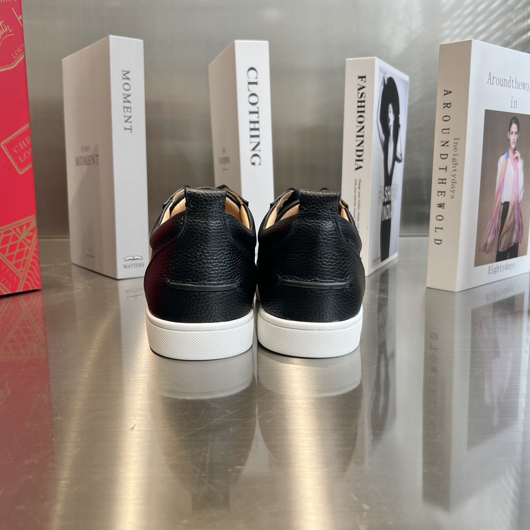 Christian Louboutin Sneakers - 