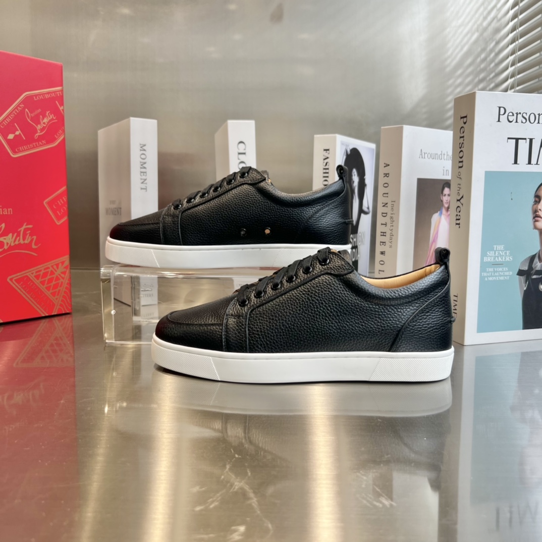 Christian Louboutin Sneakers - 