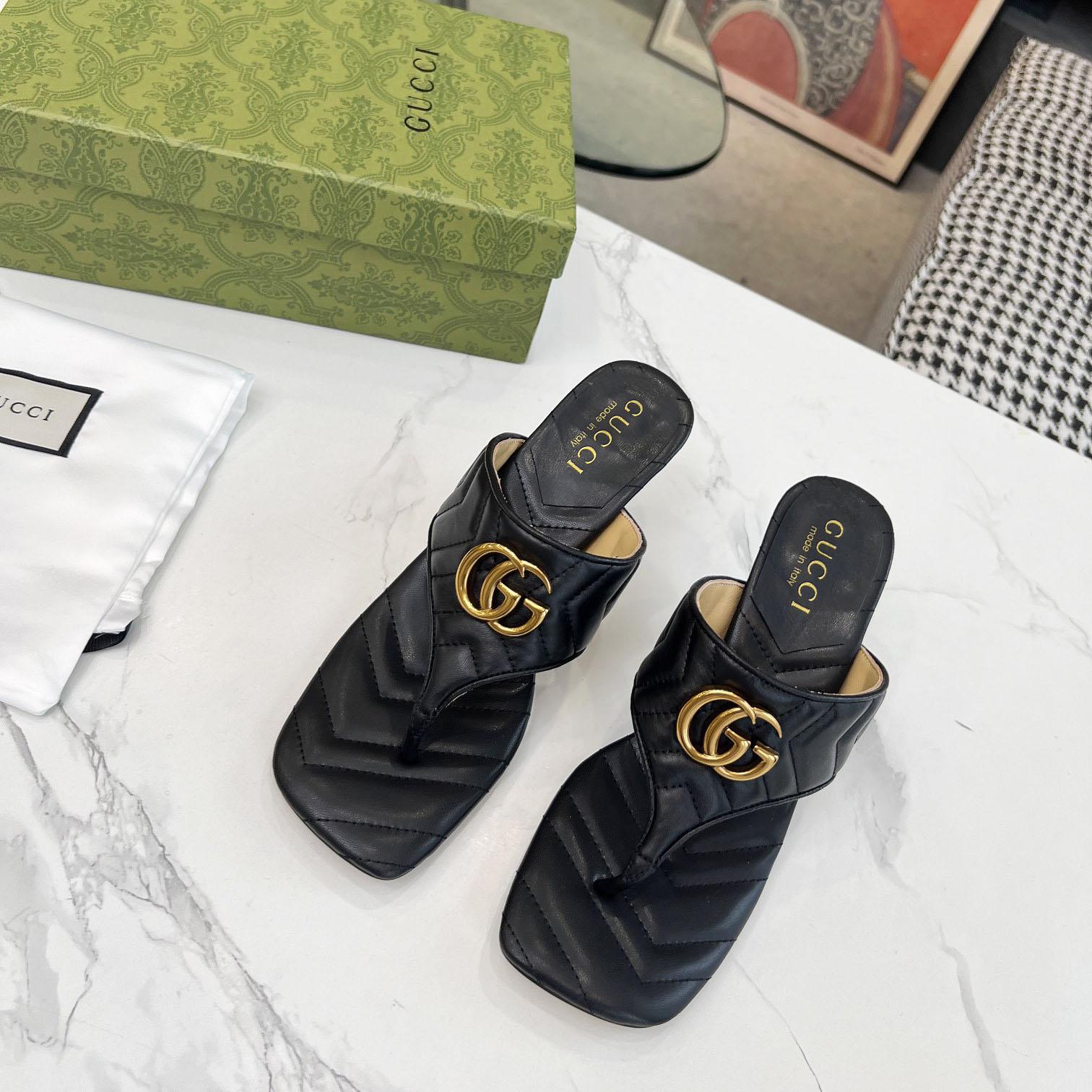 Gucci Women's Double G thong sandal - 
