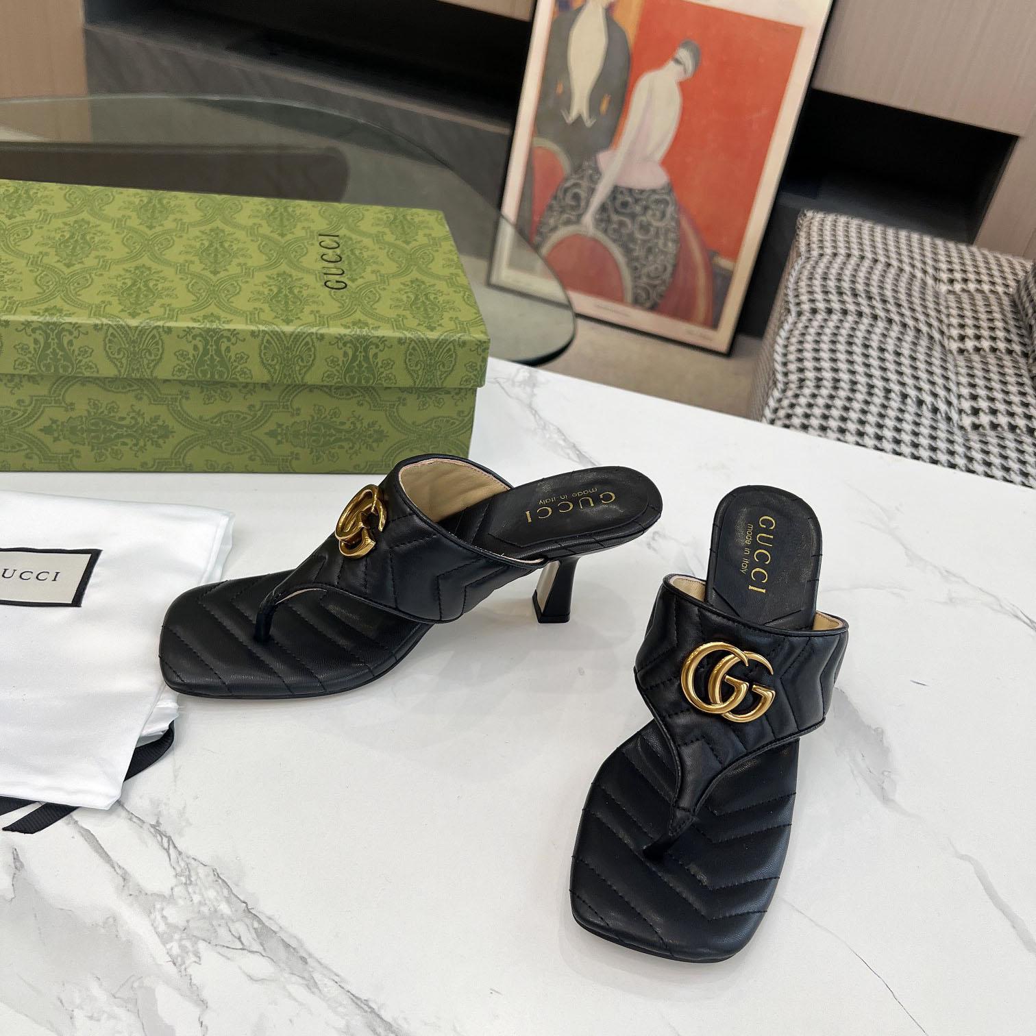 Gucci Women's Double G thong sandal - 