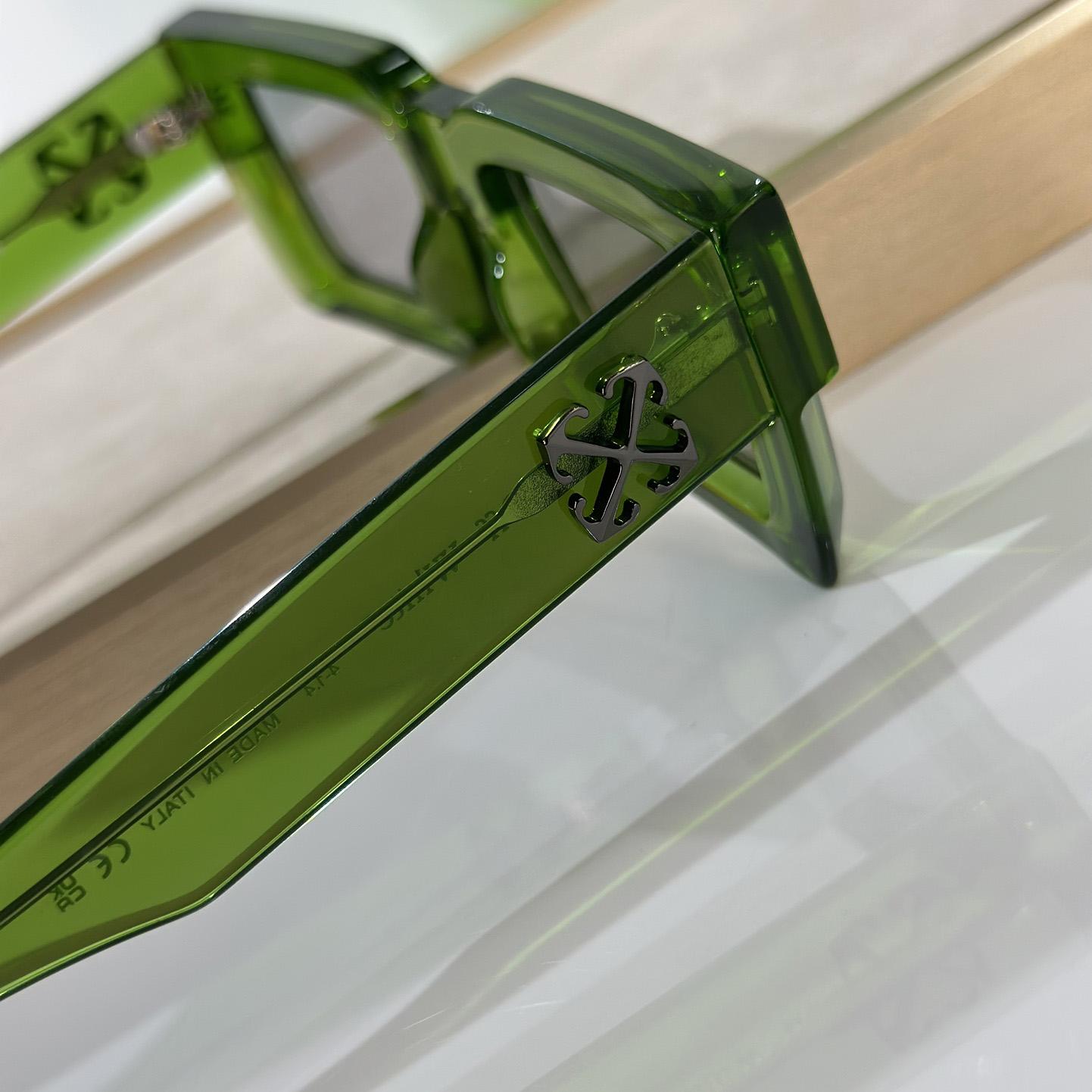 Off White Moberly Sunglasses      OERl114 - 