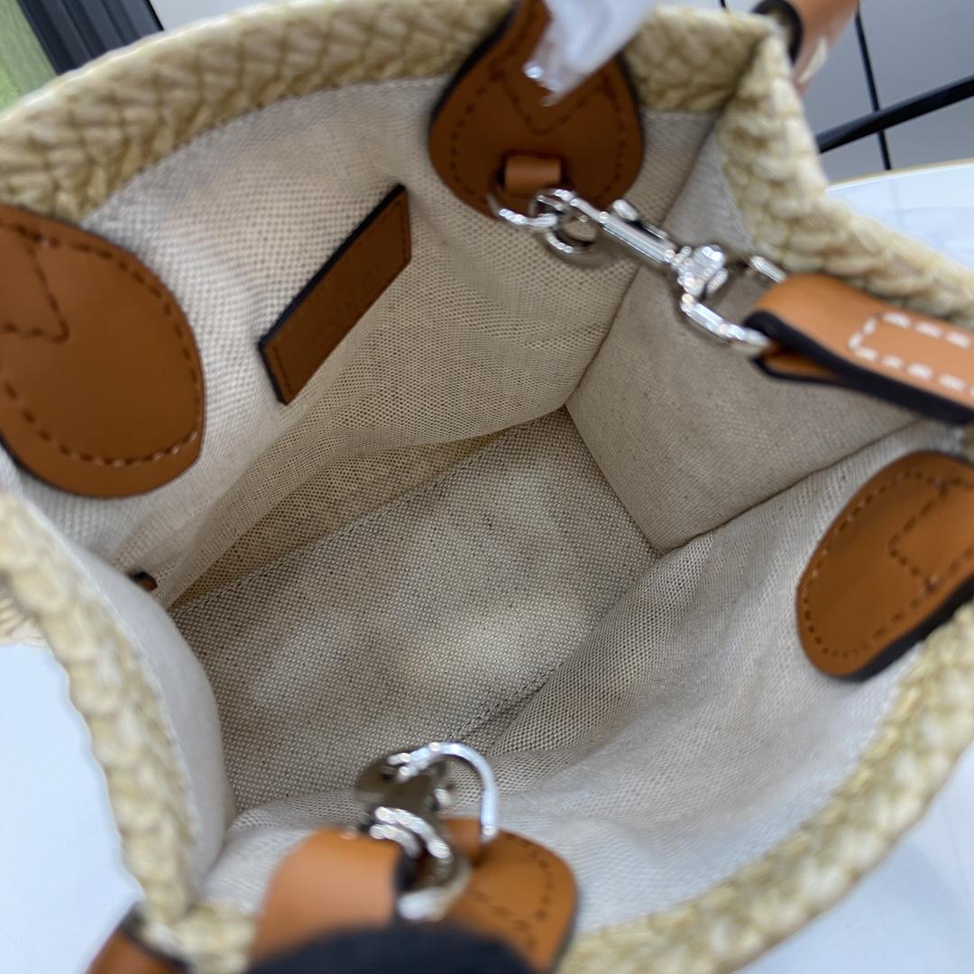 Gucci Super Mini Straw-effect Bag - 