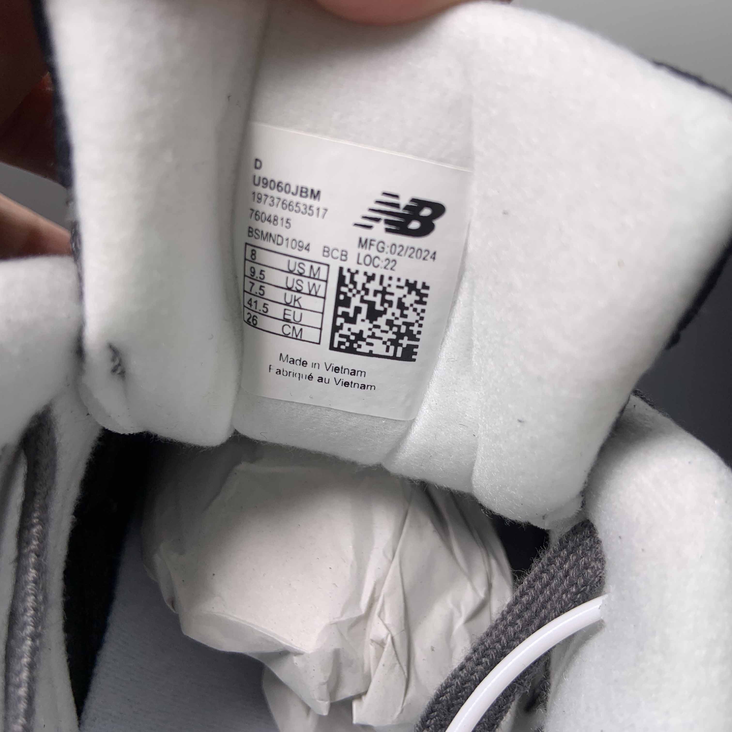 New Balance 9060 Sneakers      U9060JBM  - 