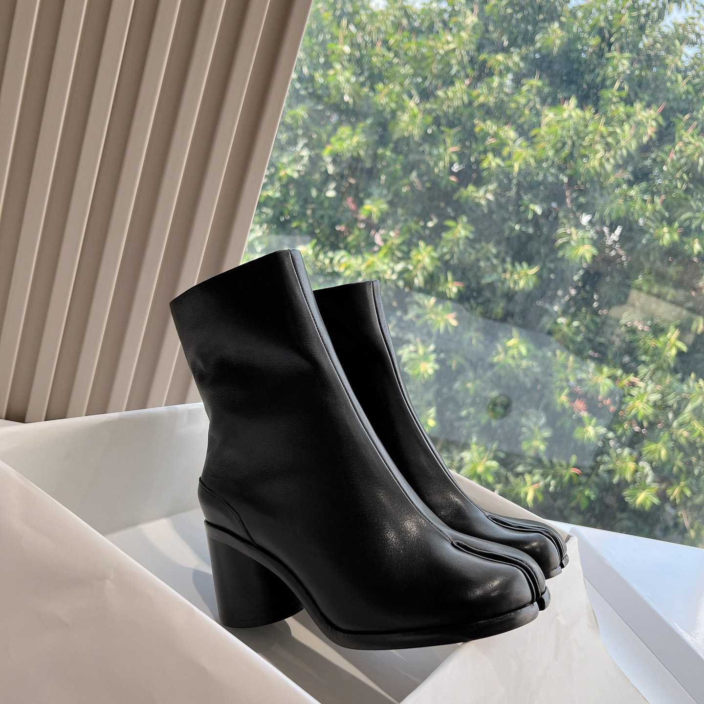 Maison Margiela Tabi Ankle Boots - 
