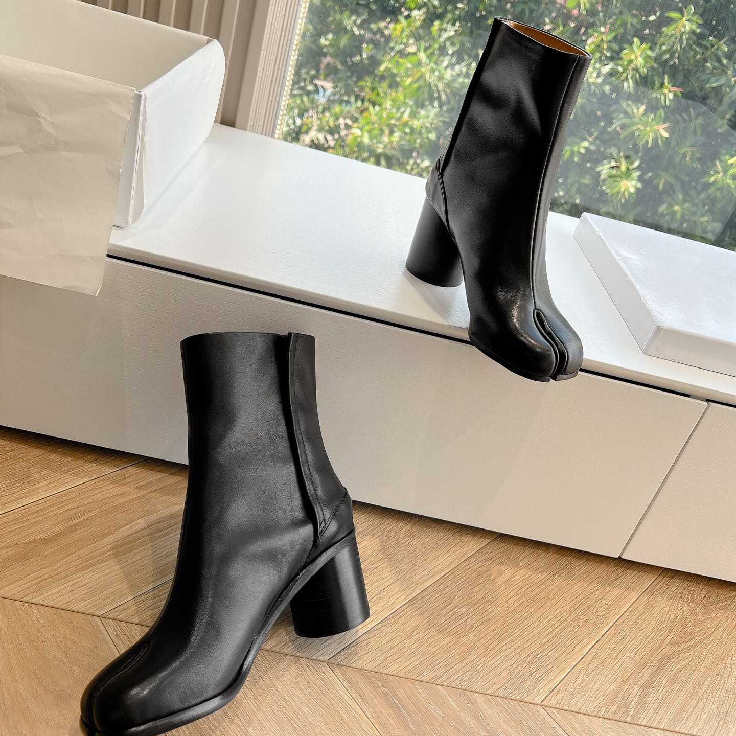 Maison Margiela Tabi Ankle Boots - 