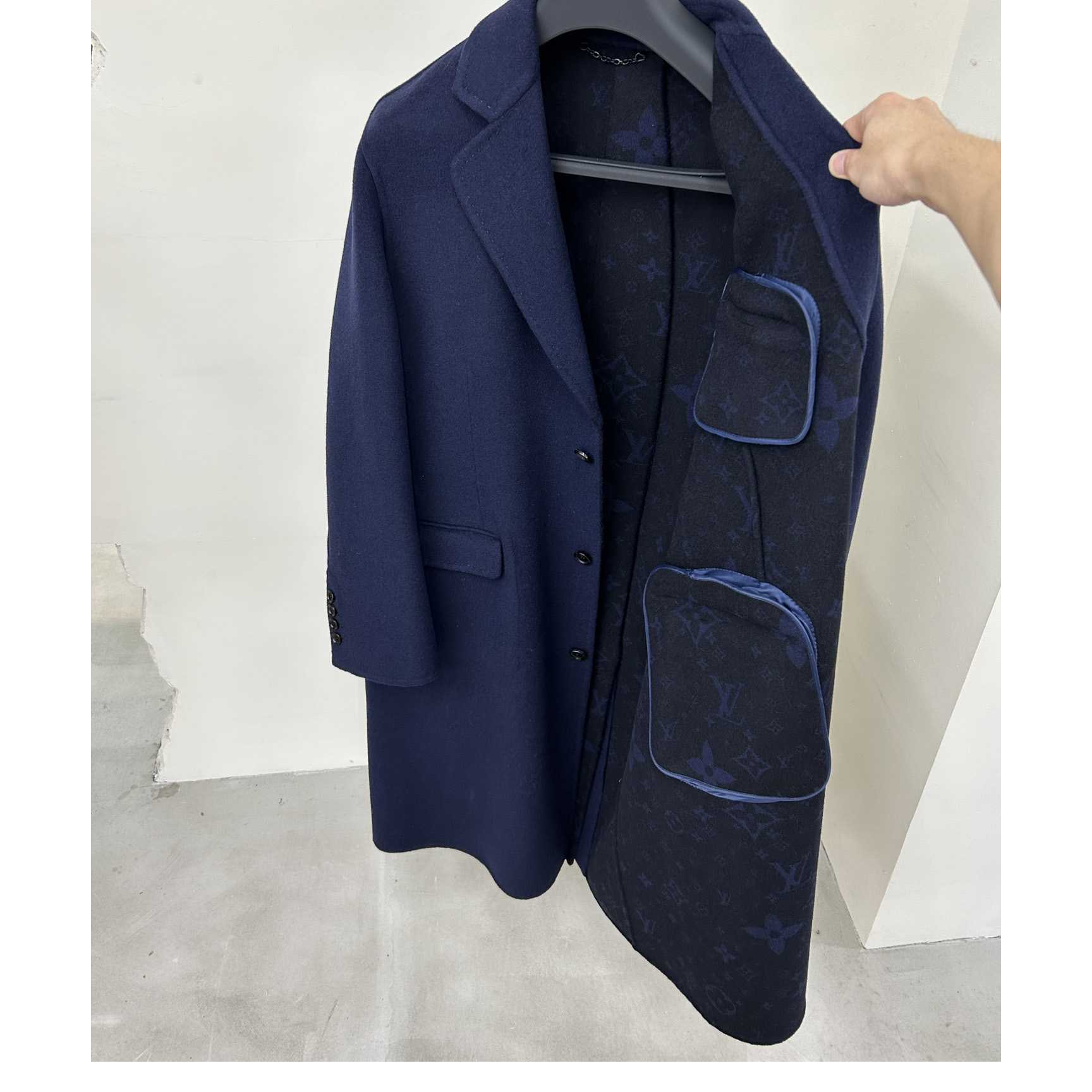 Louis Vuitton Doubleface Monogram Coat   1A7Y2U - 