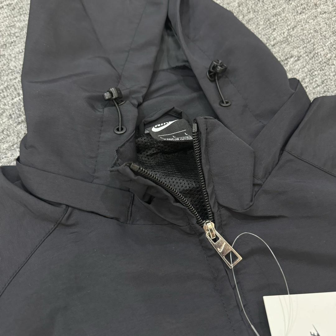 Nike Hooded Jacket - 