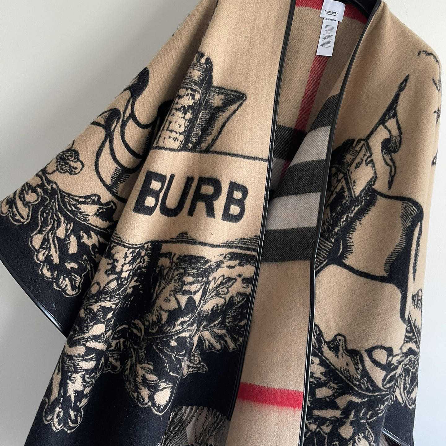 Burberry Poncho - 
