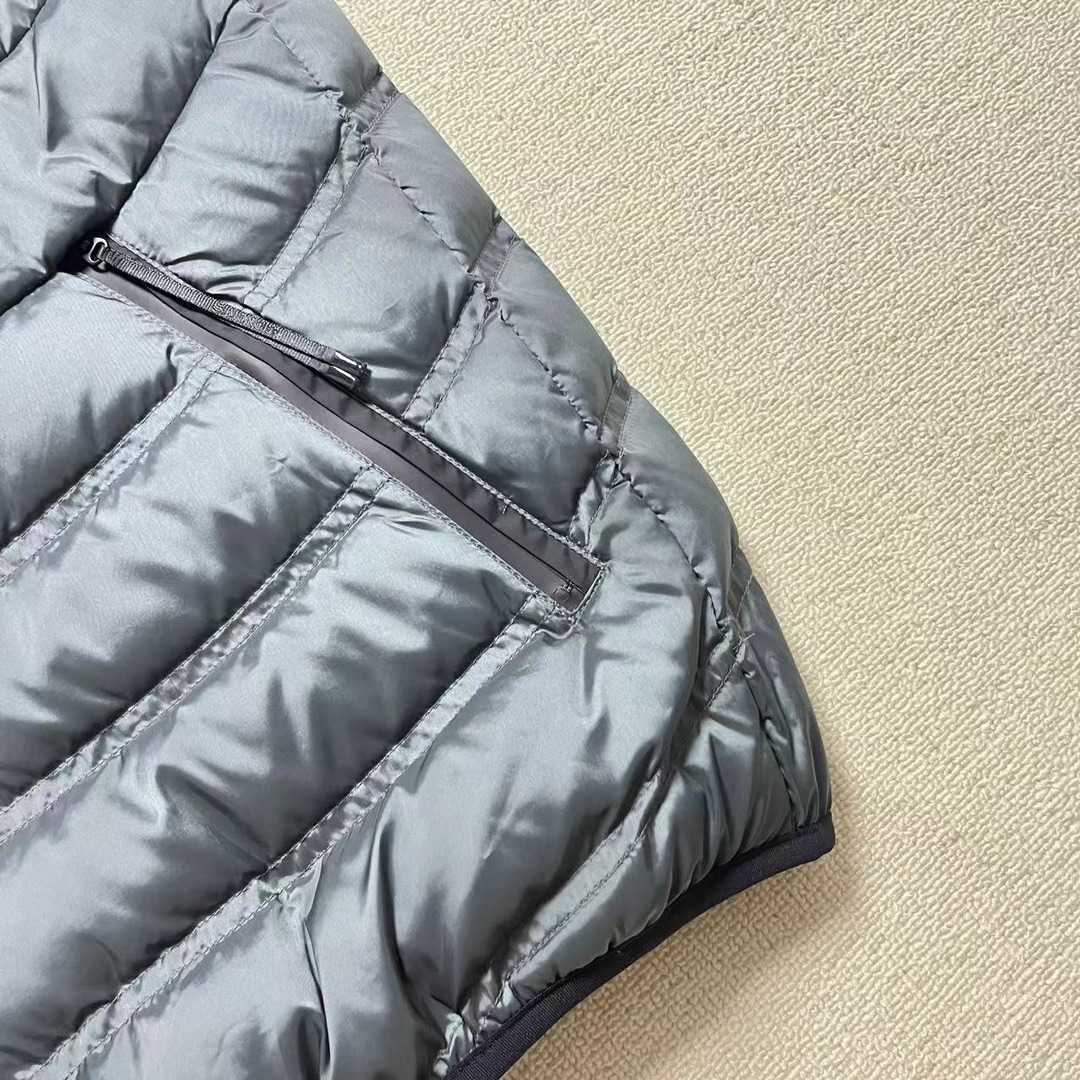 Moncler Nubiera Down Vest - 