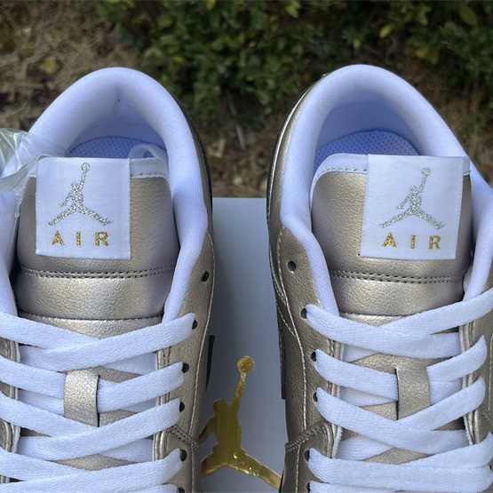 Jordan Air Jordan 1 Low Sneaker      HQ3529-099 - 
