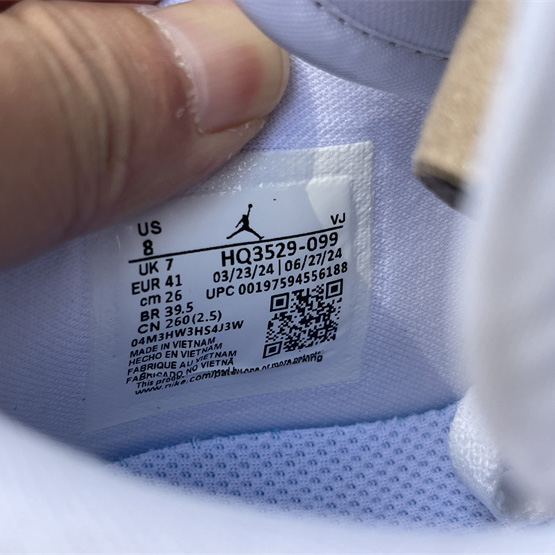 Jordan Air Jordan 1 Low Sneaker      HQ3529-099 - 