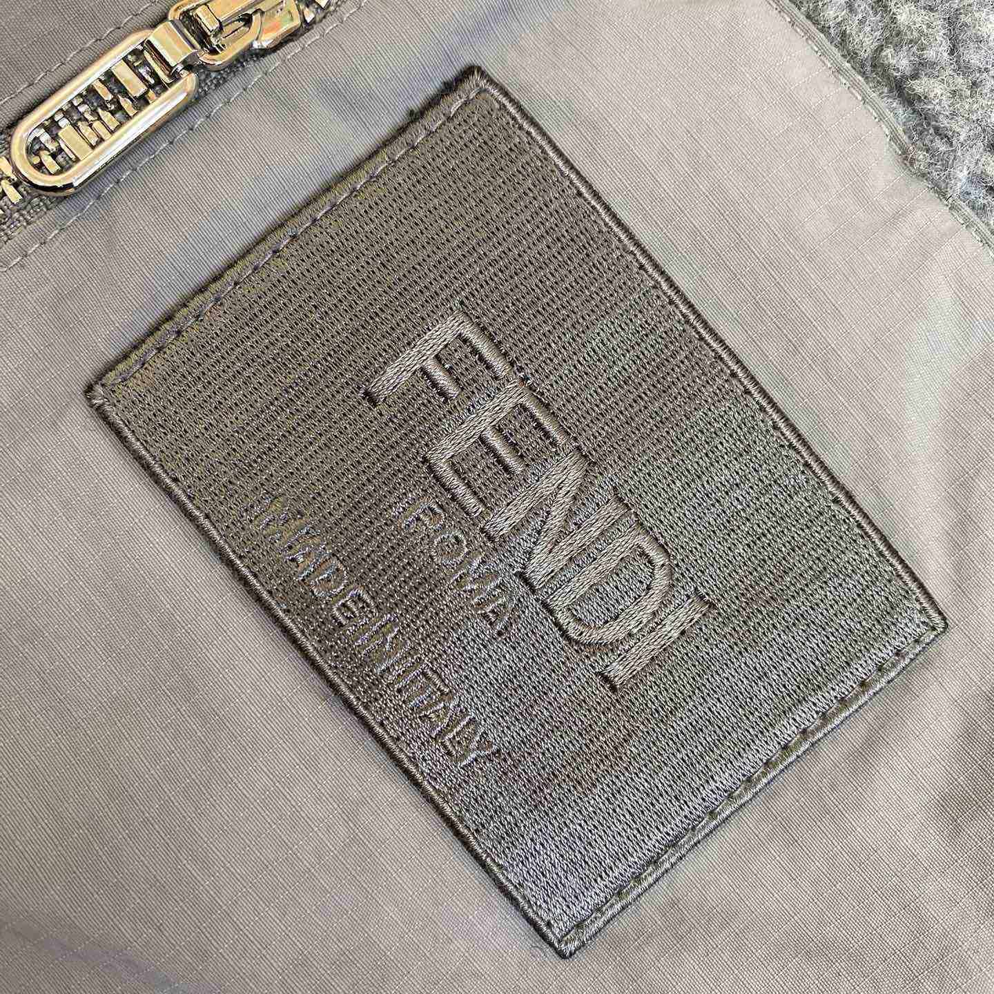 Fendi Logo-appliqué Fleece Jacket - 