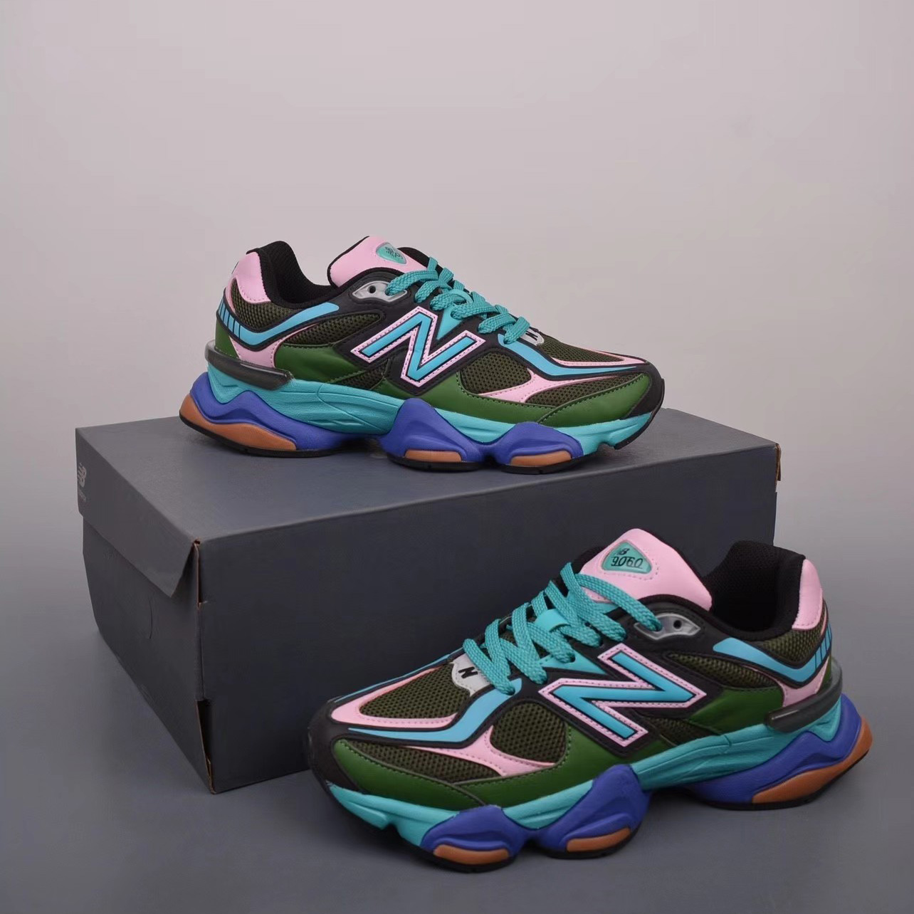 Joe Freshgoods x New Balance Sneakers      U9060JF1 - 