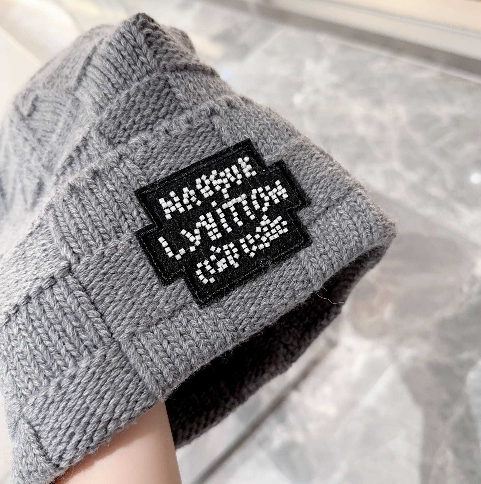 Louis Vuitton Pearls Beanie - 