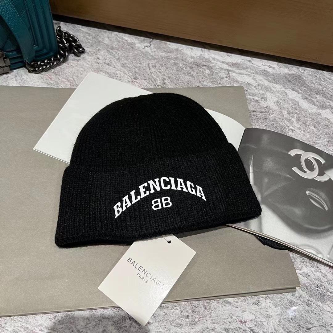 Balenciag Beanie  - 