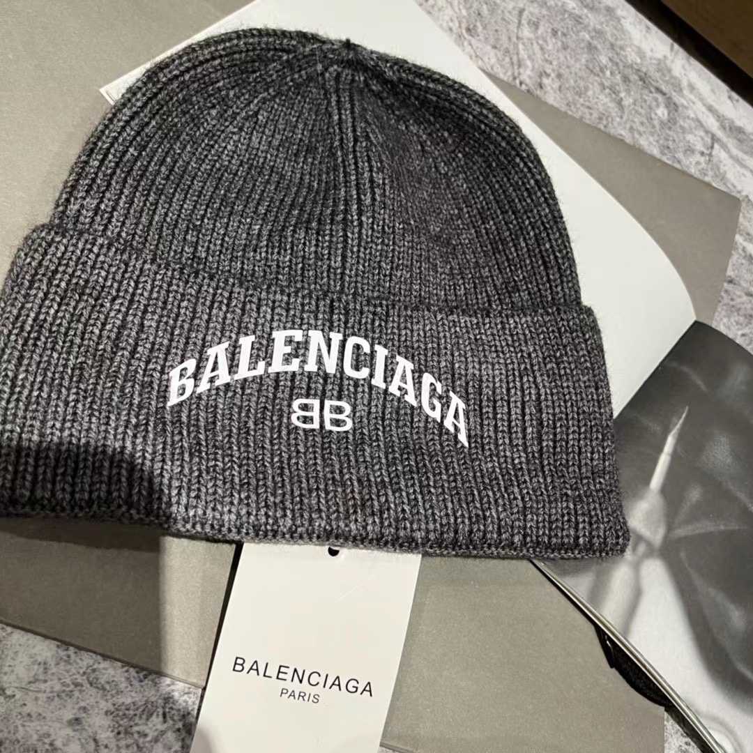Balenciag Beanie  - 