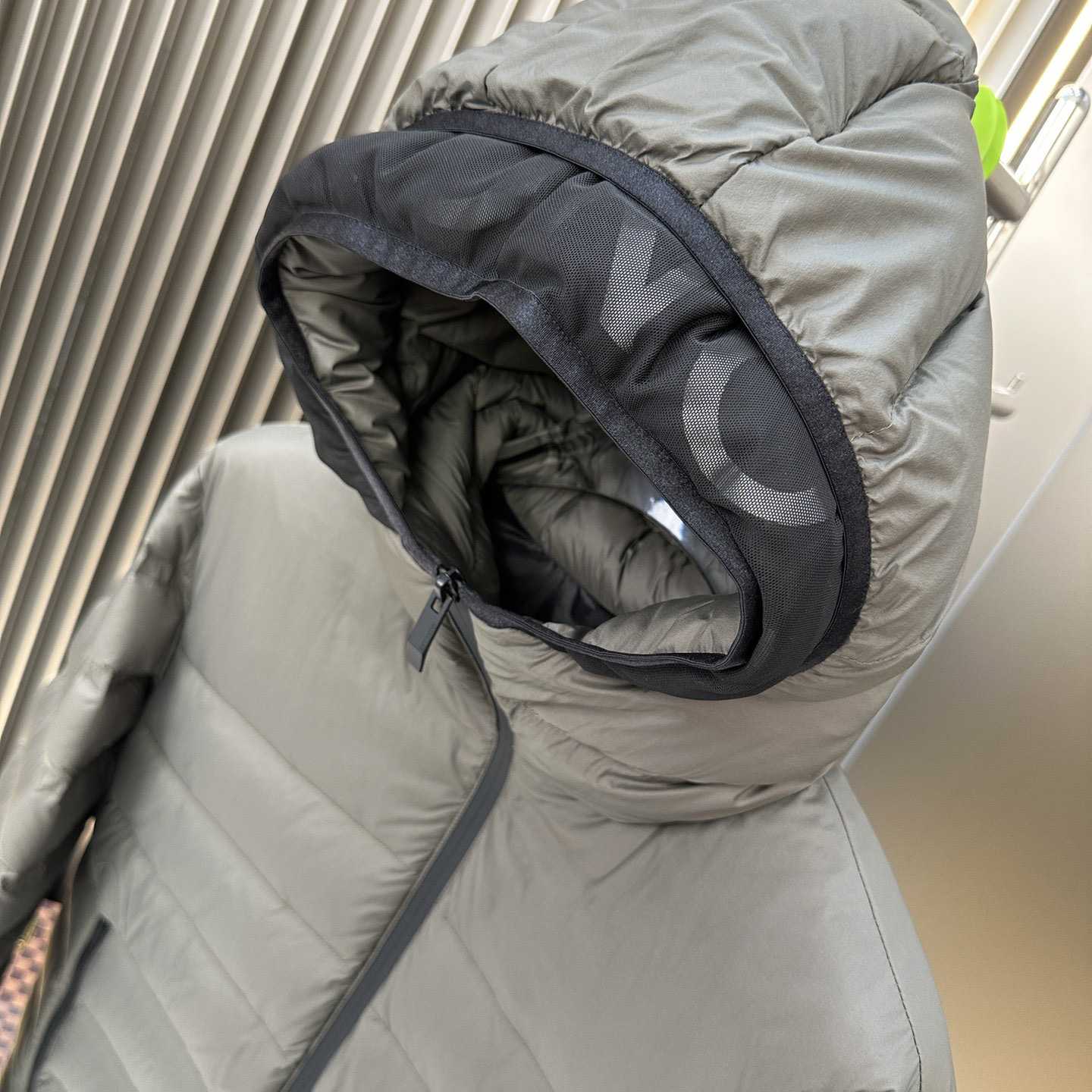 Moncler Hooded Puffer Jacket - 