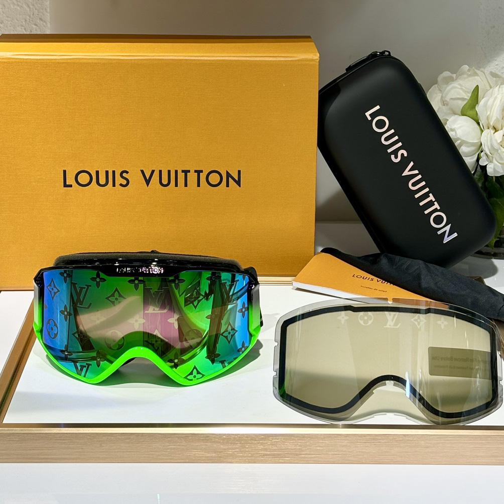 Louis Vuitton LV Snow Mask     - 