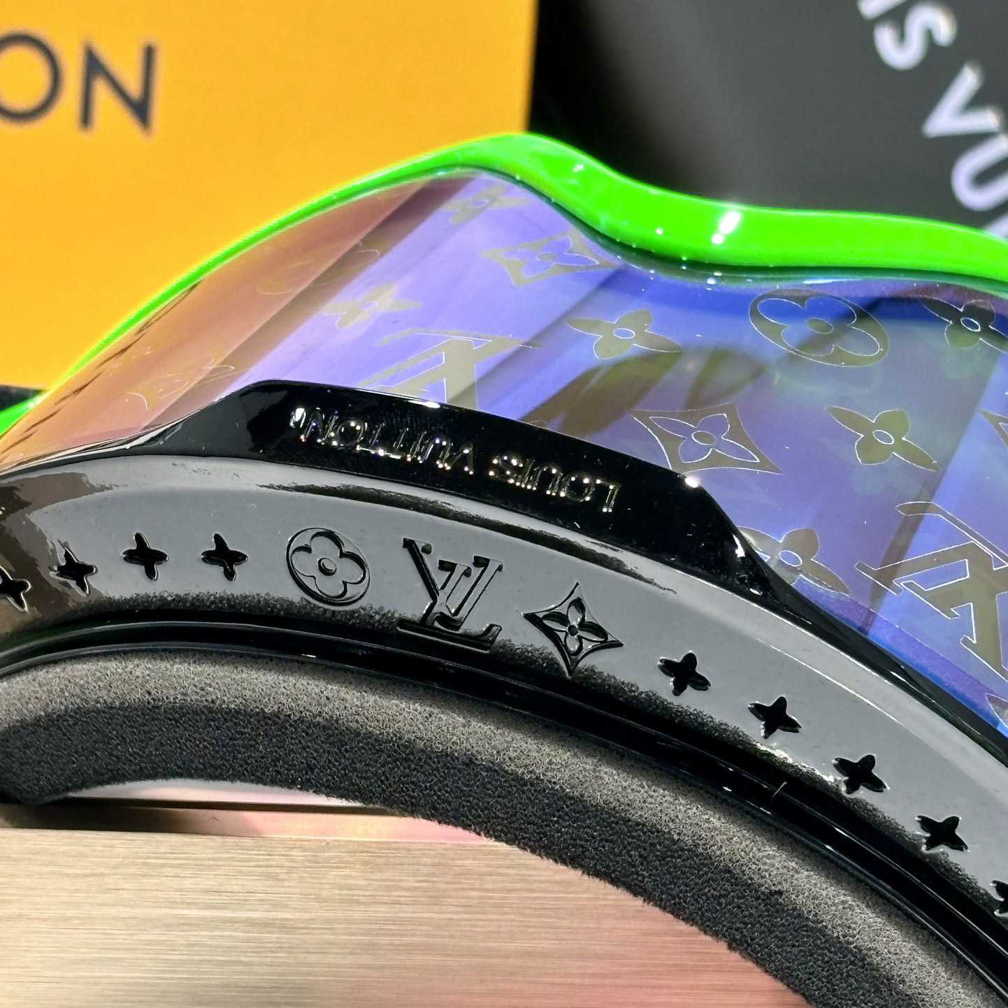 Louis Vuitton LV Snow Mask     - 