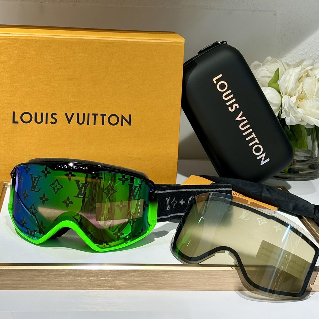 Louis Vuitton LV Snow Mask     - 