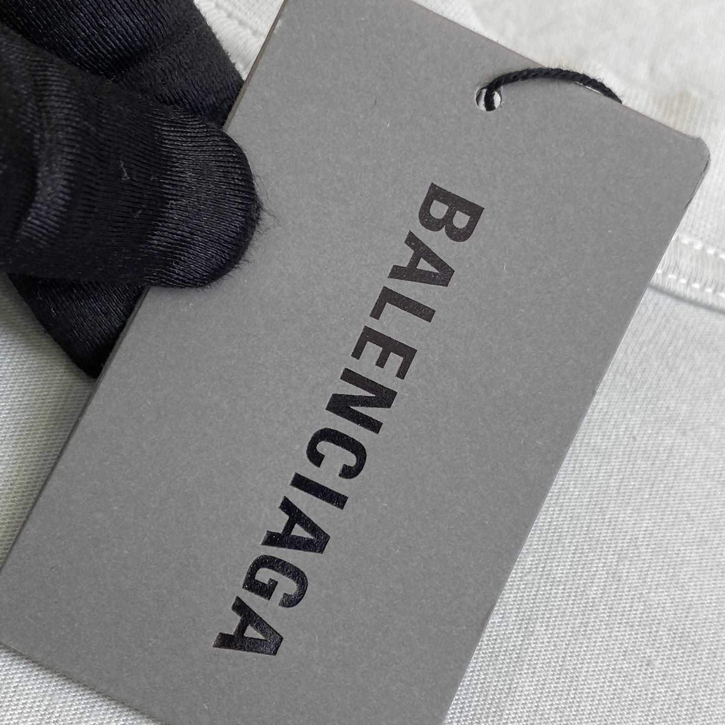 Balenciaga Long Sleeve T-Shirt  - 