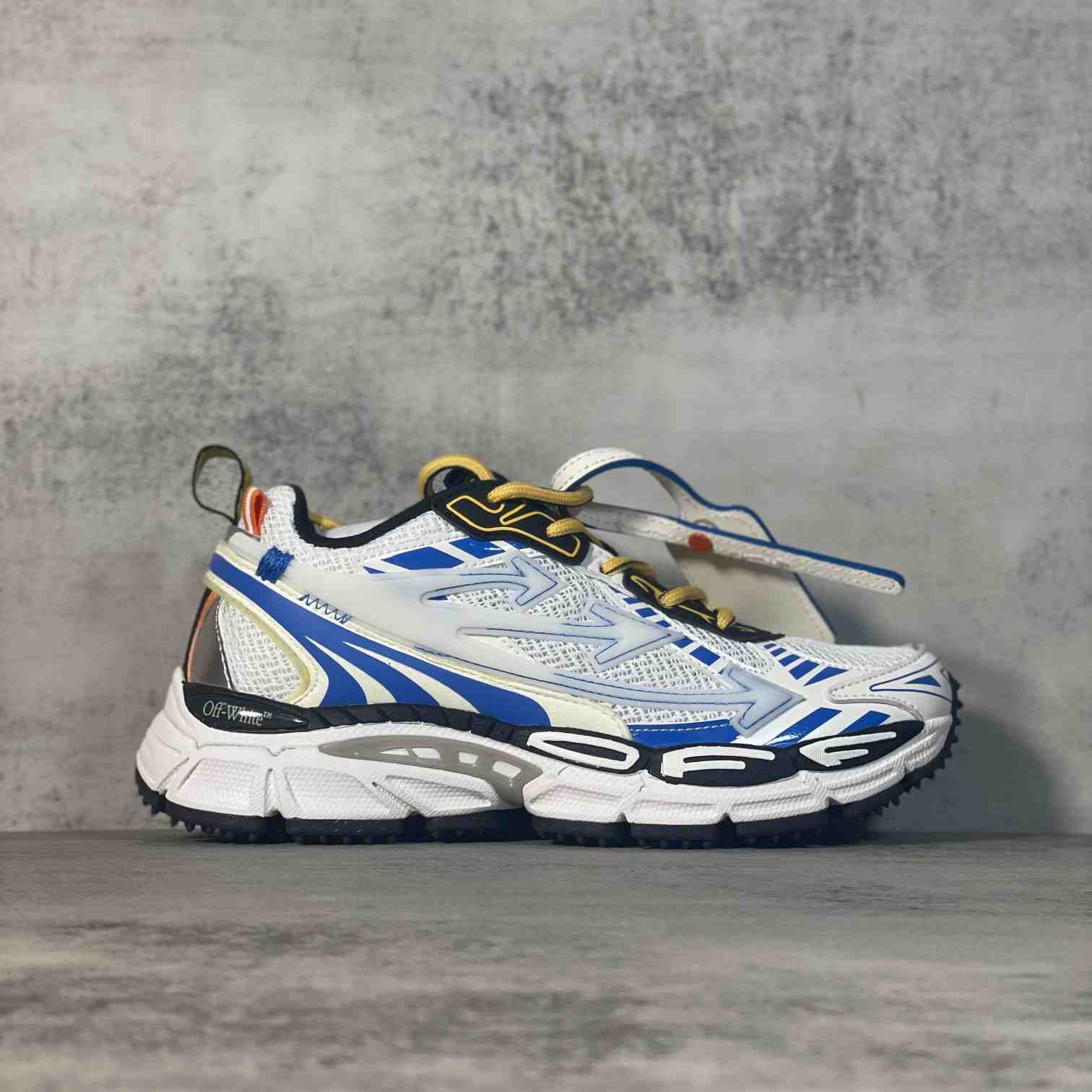 Off-White c/oVrgil Abloh™ Sneakers - 