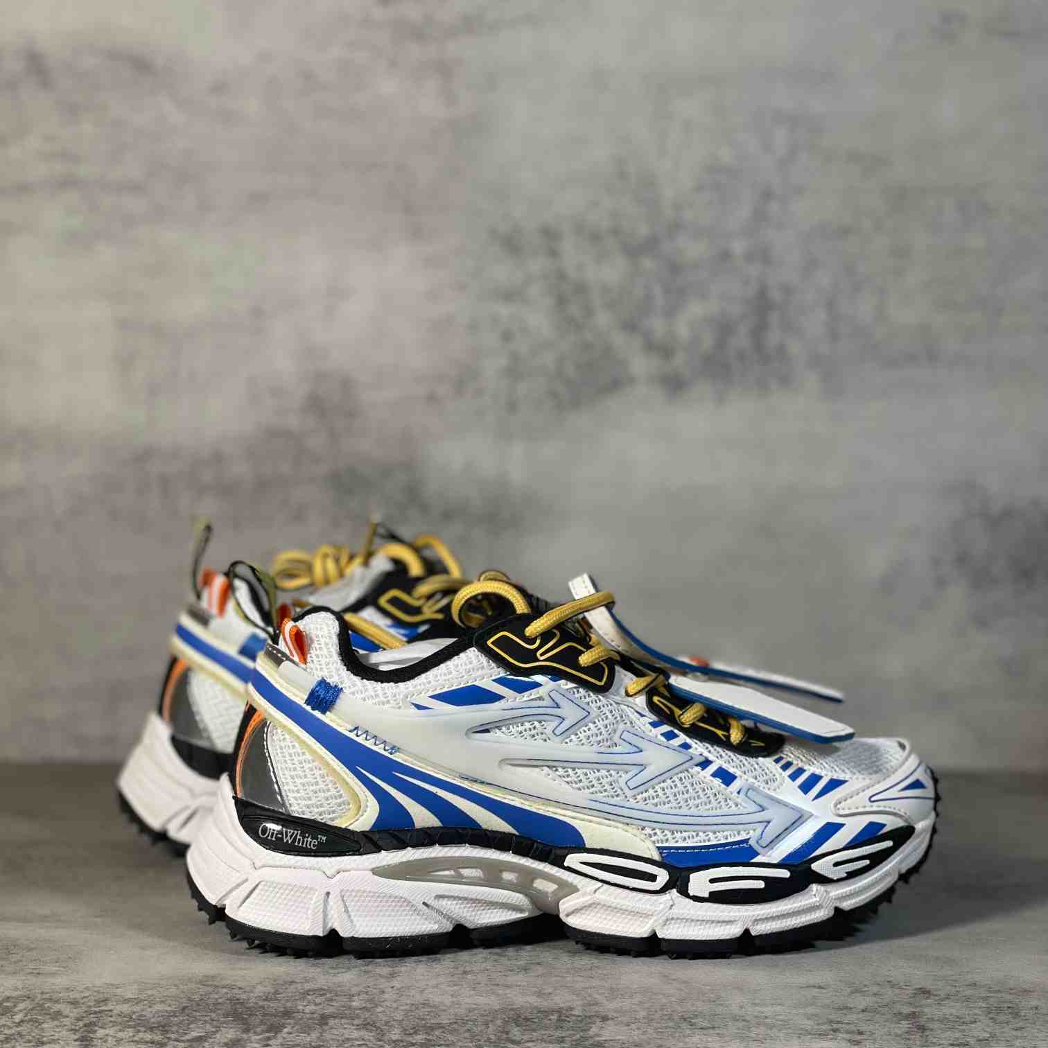 Off-White c/oVrgil Abloh™ Sneakers - 